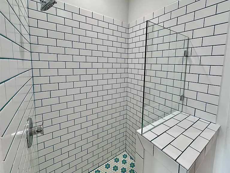 137 Mulberry Ln — Photo 35