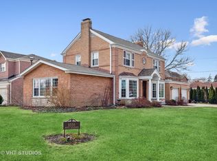 6556 N Kilpatrick Ave, Lincolnwood, IL
