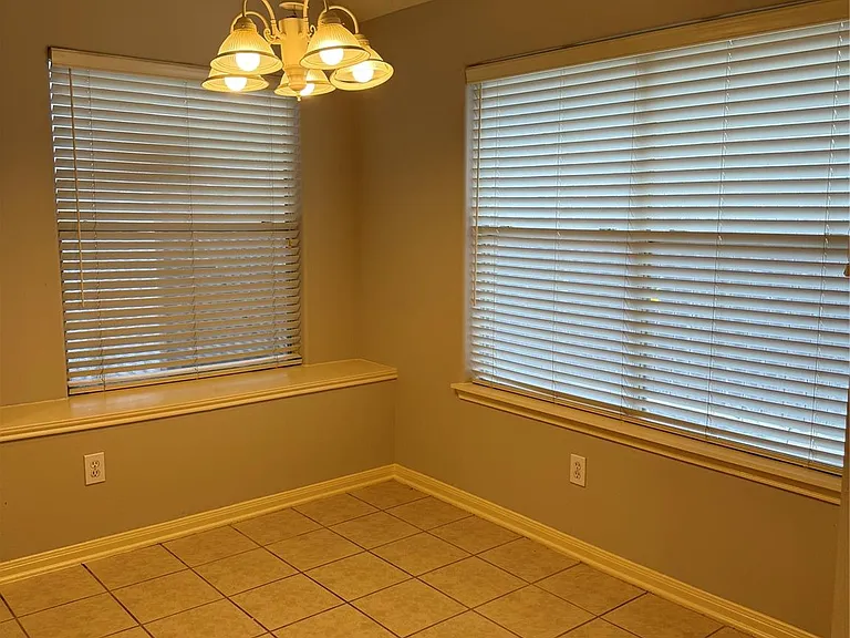 2711 Kimbleton Ct — Photo 11
