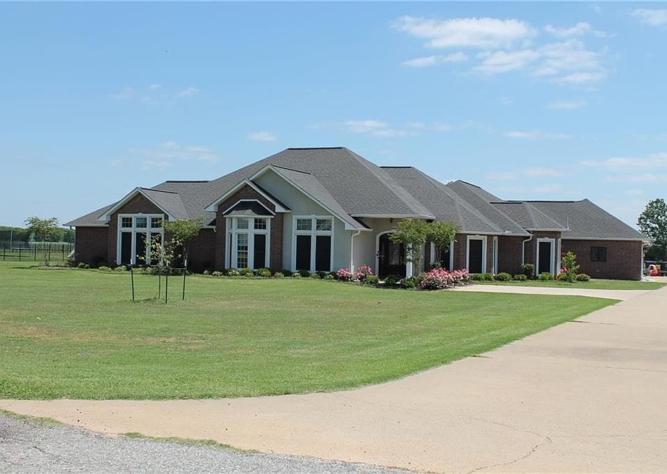 1st image of 224 Celina Dr