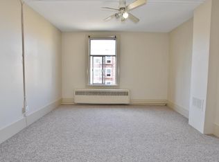 2603 Main St #3, Vancouver, BC V5T 3E7