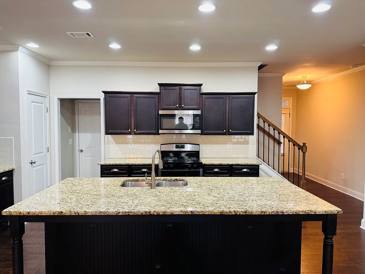 Building Photo - 449 Braemore Mill Dr