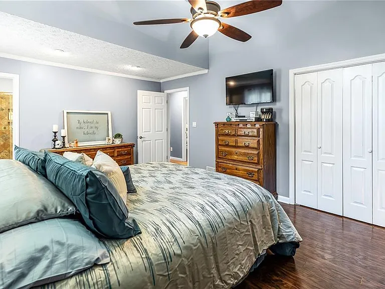 956 Pine Valley Rd — Photo 12