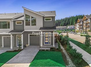 11269 SE Pleasant Valley Pkwy, Happy Valley, OR 97086