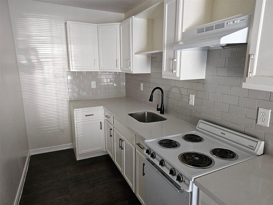 1st image of 2121 Fulton St #2