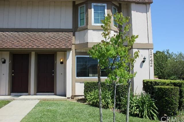 1st image of 1242 N Citrus Ave APT 1