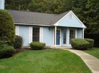 806 Maplecrest Rd, Edison, NJ 08820