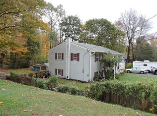 4 Fox Hollow Ct, Vernon, NJ 07462