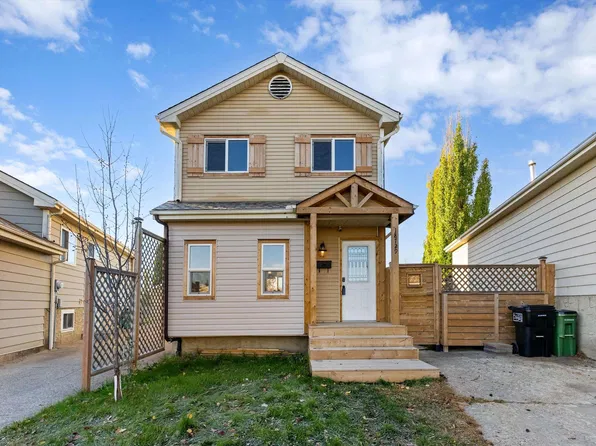 18729 95a Ave NW, Edmonton, AB T5T 3W4