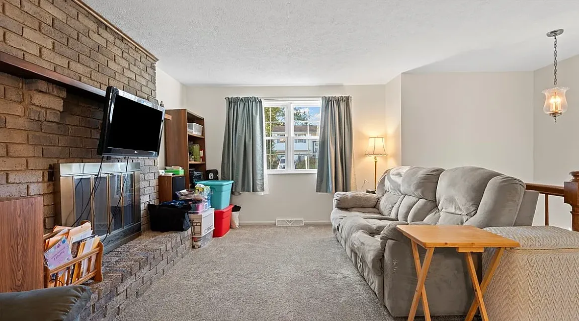 3 bed, 1166 sqft, $950 — Photo 4