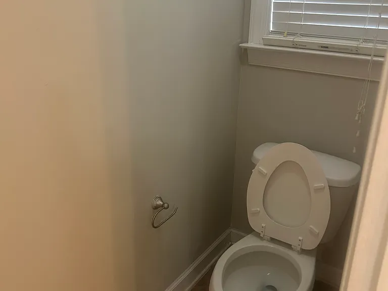 1004 Bristolmoor Dr — Photo 8