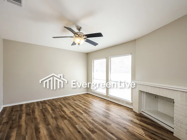 4719 El Vedado St — Photo 3