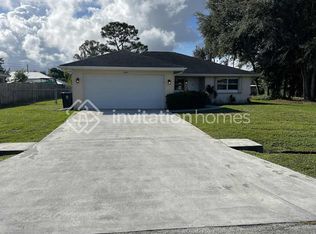 2426 SE Renick Ave, Port Saint Lucie, FL 34952