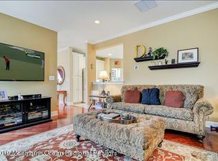 135 Shinnecock Dr, Manalapan, NJ 07726