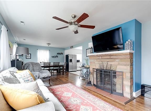 4th image of 7710 Antionette Dr
