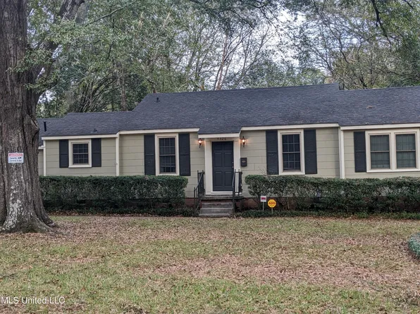 4326 Robin Dr, Jackson, MS 39206