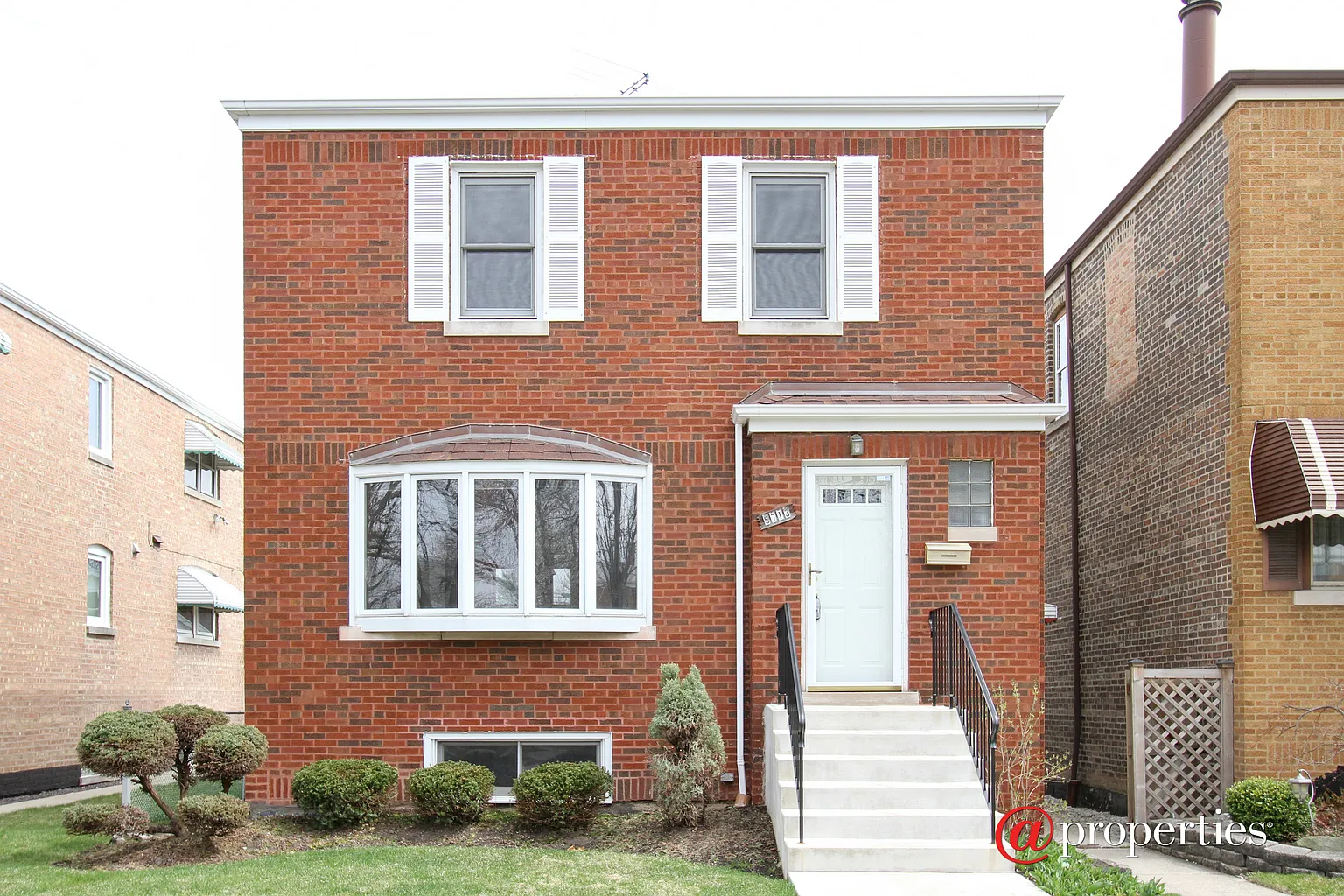 5713 S Newland Ave photo 1