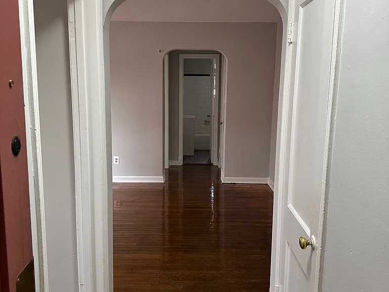 1000 Otis St NE — Photo 8