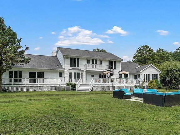 2nd image of 27144 Gladding Rd