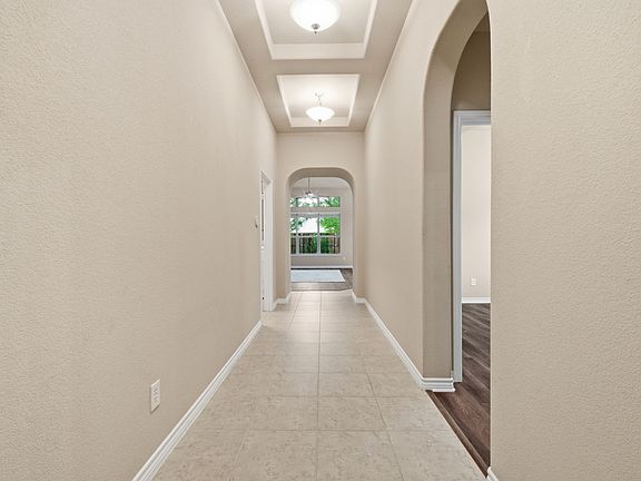 4th image of 1308 Isabella Ln