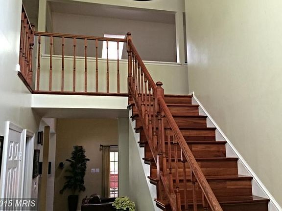 3rd image of 9693 S Run Oaks Dr