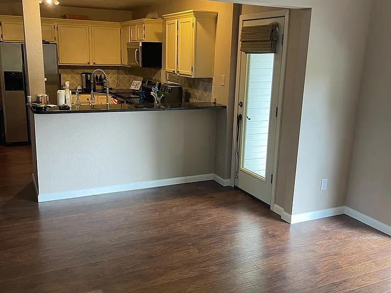 2218 Westlake Dr #2 — Photo 5