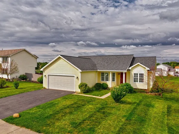 56 Doncaster Trl, West Henrietta, NY 14586
