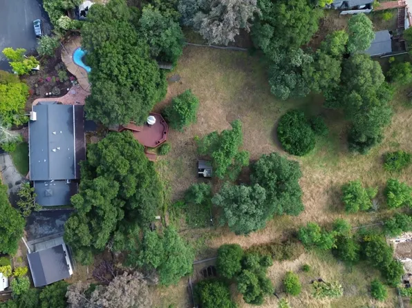 18627 Ambleside Dr, Saratoga, CA 95070