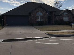 5003 Whisper Wind Dr, Wichita Falls, TX 76310