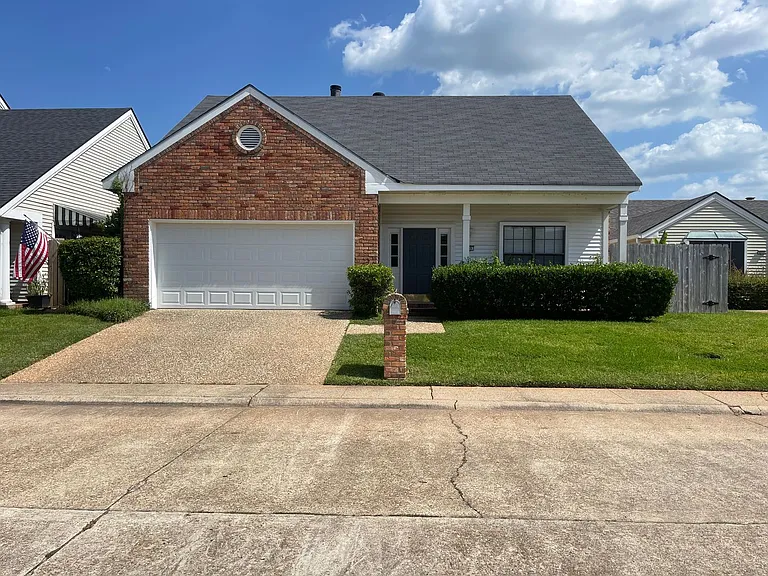 409 Teak Dr — Photo 1