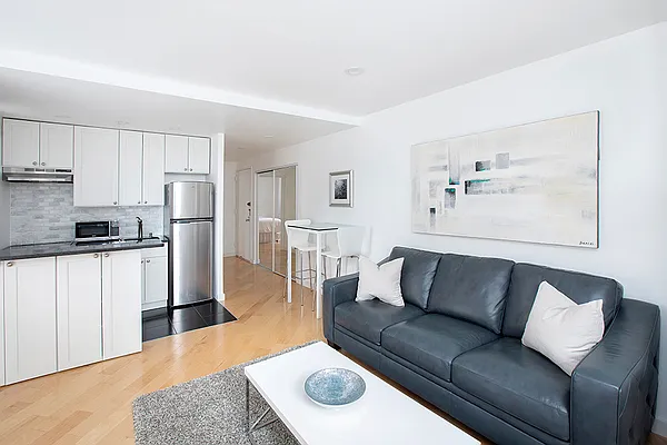 Sold by Empire State Properties | media 3