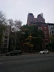 198 Sixth Avenue in Soho