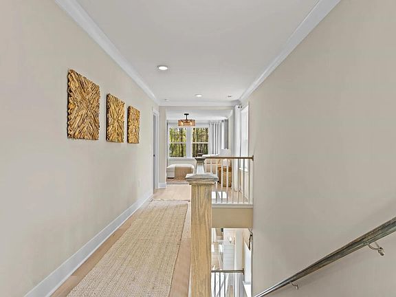 5th image of 30 Willow Cameron Way