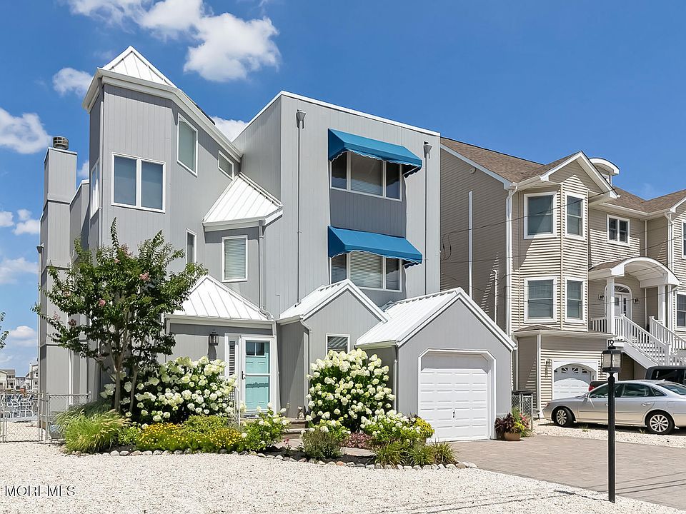 1st image of 254 Harbor Court