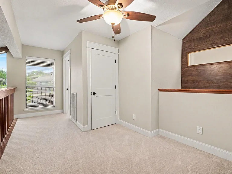 18242 Lakeside Ln — Photo 10