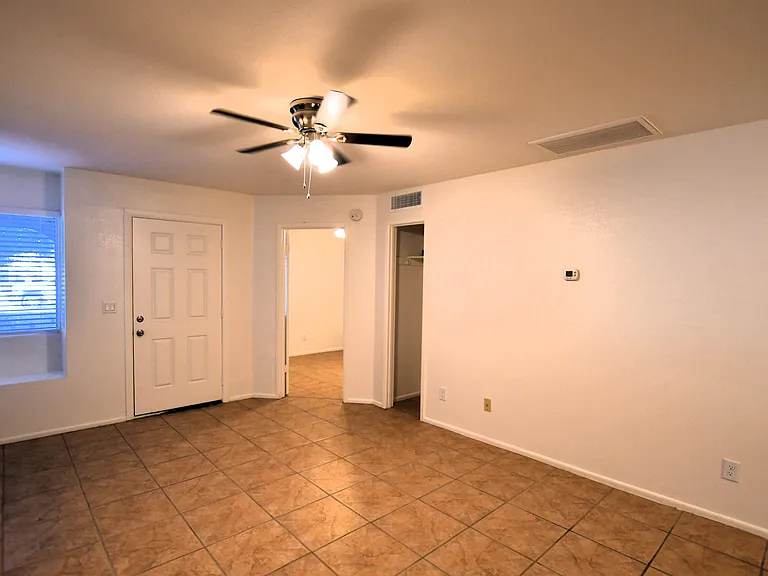 875 S Nebraska St — Photo 3