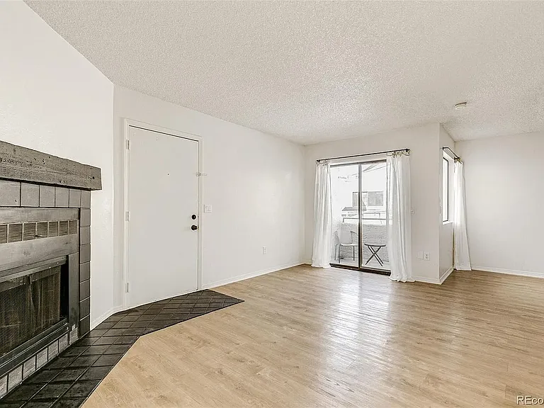 1820 Newland Ct #313 — Photo 5