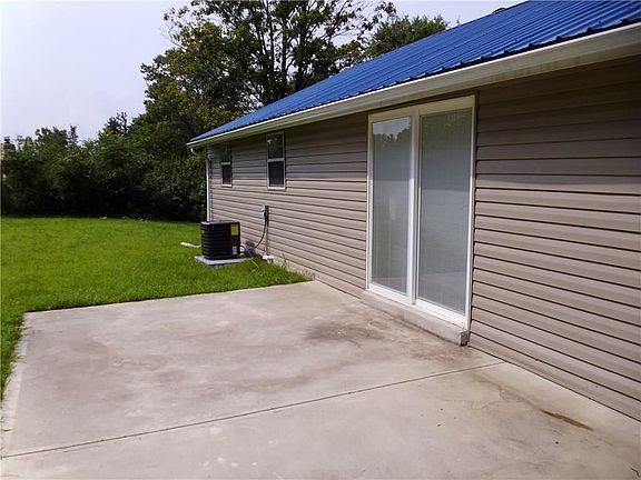 4th image of 2815 England Ct