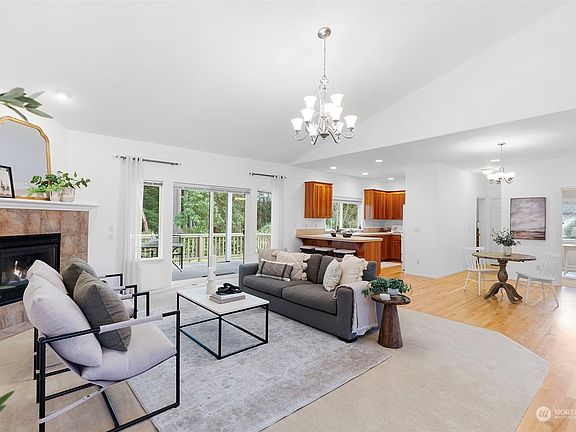 4th image of 10915 63rd Avenue NW
