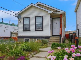 2714 S 74th Ave SE, Calgary, AB T2C4M3