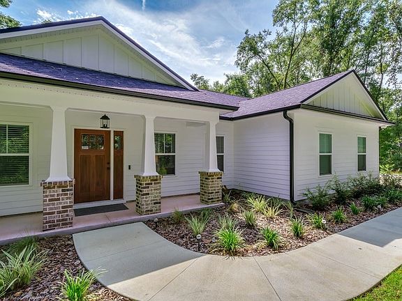 4th image of 19 Calusa Way