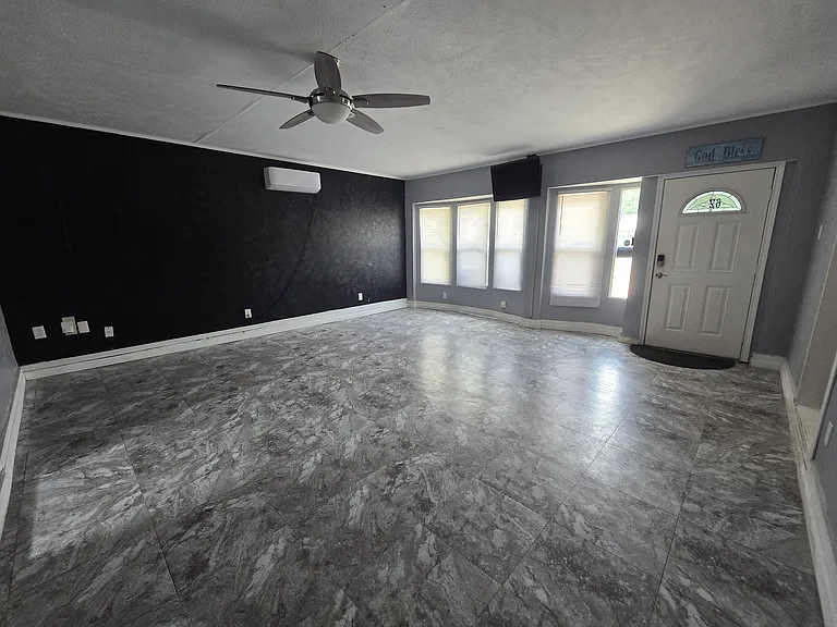 624 Oceanview Dr — Photo 6