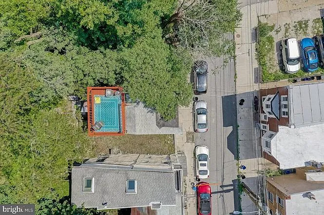 4431 Silverwood St — Photo 4