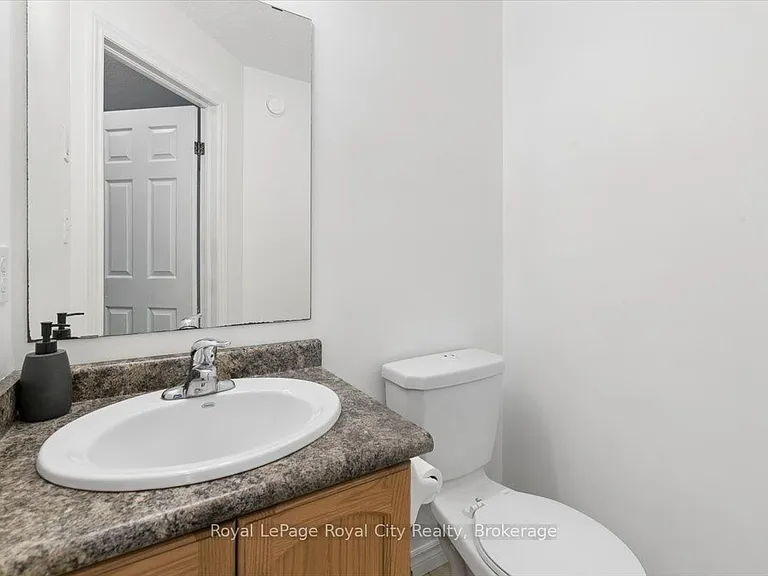 1498 Gordon St #25 — Photo 9