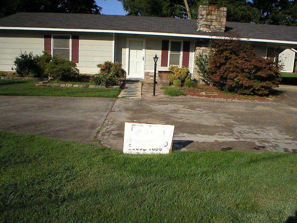1st image of 352 Virginia Dr