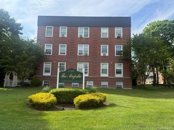 230 Central Avenue #1-C, Lawrence, NY 11559
