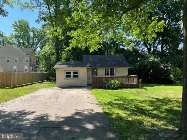 1215 Longview Ave, Penndel, PA 19047