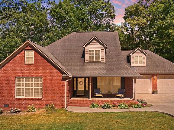 2nd image of 110 Cricket Ln