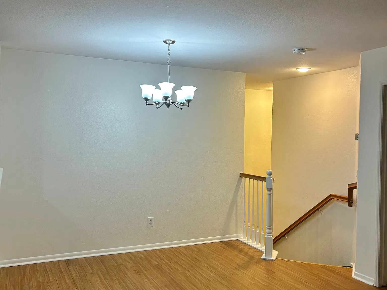 2 bed, 1060 sqft, $2,895 — Photo 3