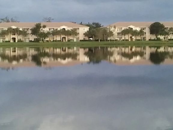 3rd image of 5061 Wiles Rd APT 103